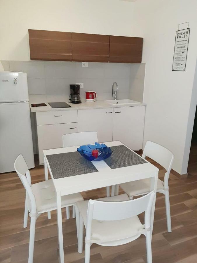 Apartment Mony Rovinj Bagian luar foto